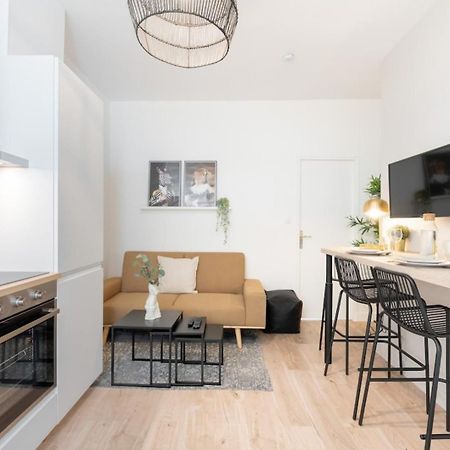 Апартаменты Lille Centre - 1Br In The Heart Of Lille! Экстерьер фото