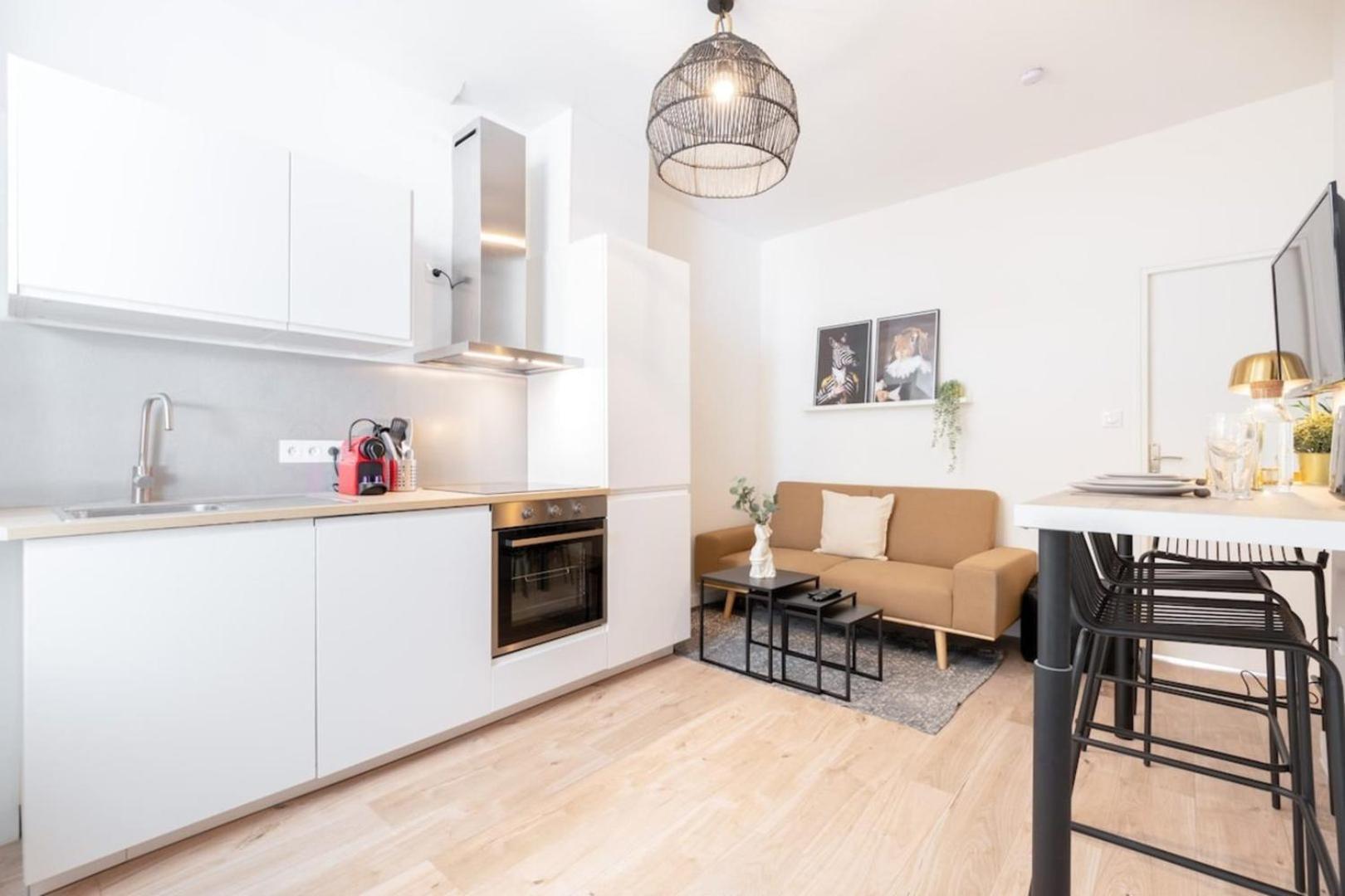 Апартаменты Lille Centre - 1Br In The Heart Of Lille! Экстерьер фото