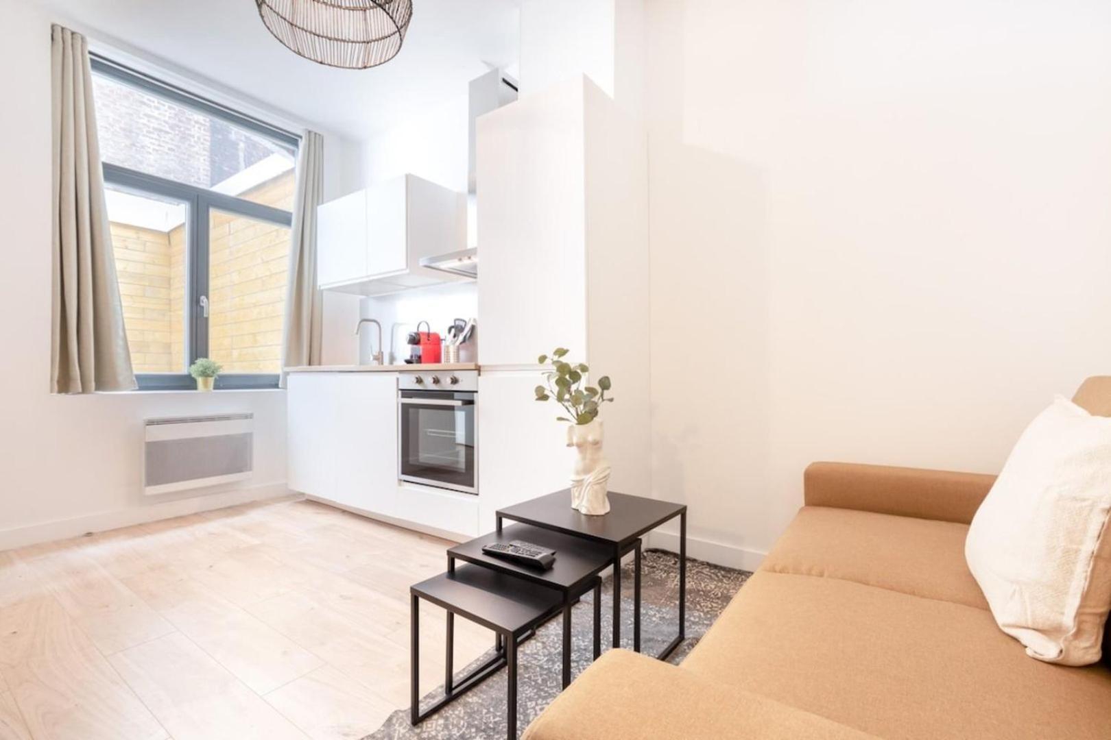 Апартаменты Lille Centre - 1Br In The Heart Of Lille! Экстерьер фото