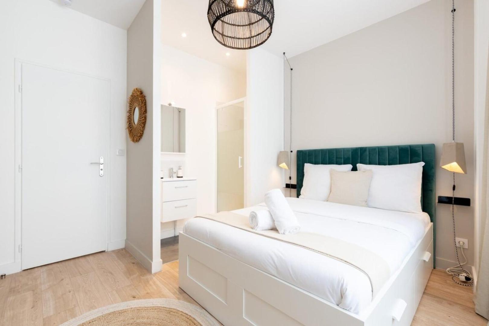 Апартаменты Lille Centre - 1Br In The Heart Of Lille! Экстерьер фото